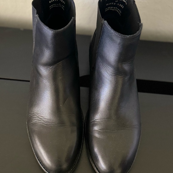 Thursday Boots / Size 8.5 - Picture 3 of 7